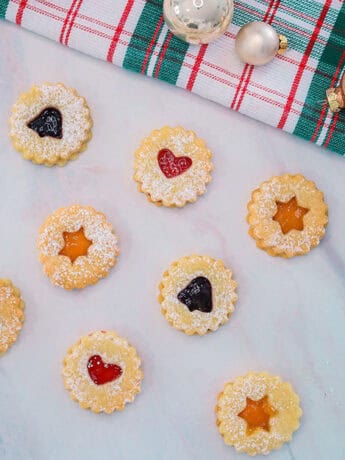 vegane Spitzbuben, Plätzchen aus einem veganen Mürbeteig