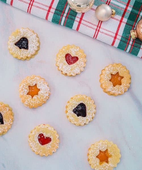 vegane Spitzbuben, Plätzchen aus einem veganen Mürbeteig